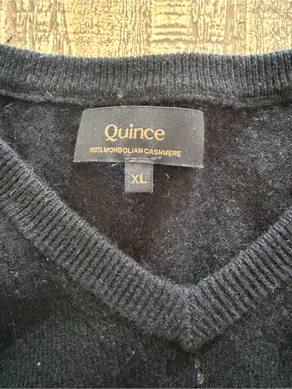 Quince Mongolian Cashmere V-Neck Sweater - Picture 4 of 4